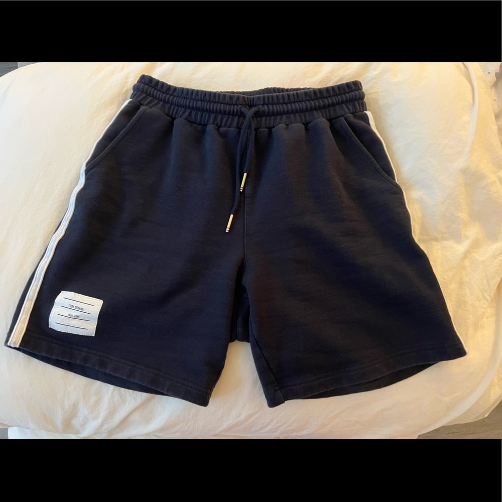 thom browne NAVY COTTON LOOPBACK CONTRAST STRIPE FRAMING MID-THIGH SHORTS